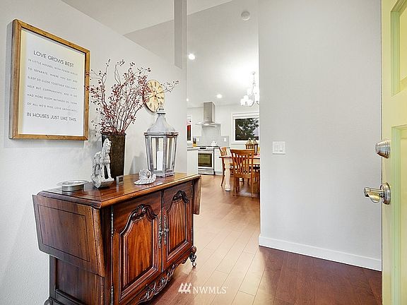 4th image of 22632 NE 23rd Pl