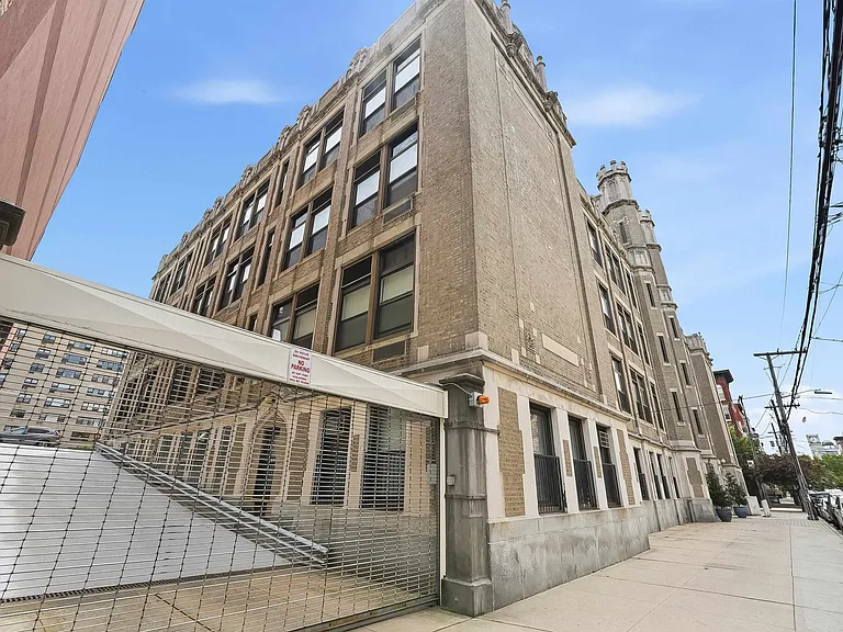 501 Adams St #4E — Photo 11