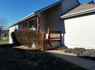 418 NW Wimbleton Ct, Blue Springs, MO 64014