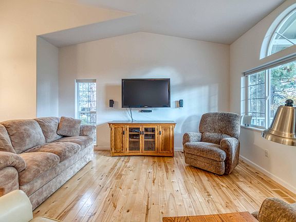 2nd image of 3271 NW Melville Dr