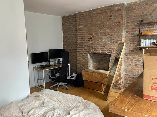 Rented by Delmark Realty LLC | media 46