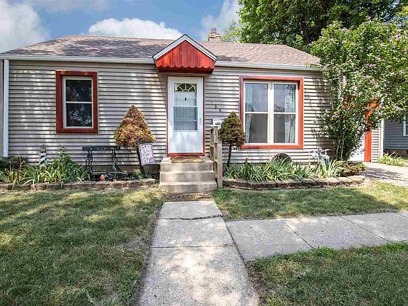 2nd image of 726 Sheridan Dr