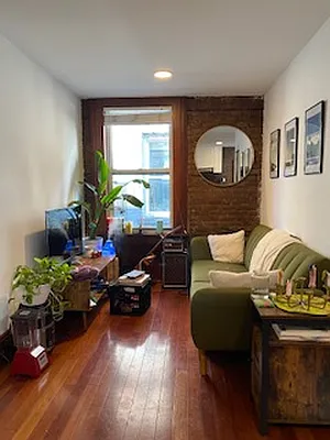 Rented by Bond New York | media 1