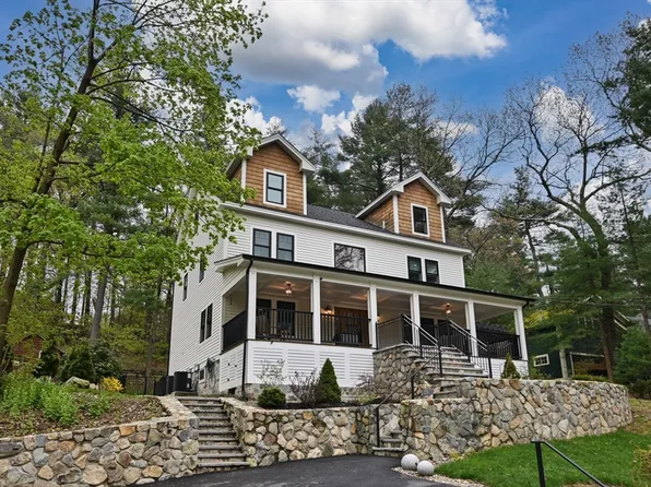 14 Forest Rd, Wakefield, MA 01880