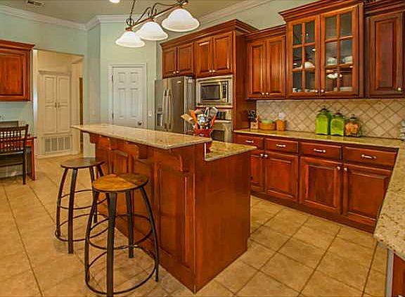 3rd image of 1304 Kingsway Ct