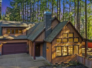 2886 Upper Dr, Lake Oswego, OR