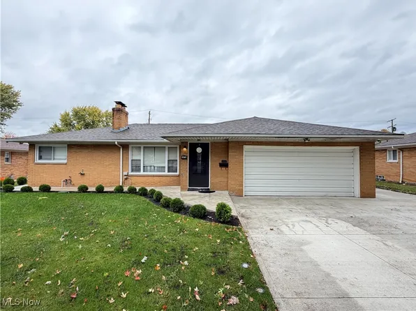 14750 Seneca Trl, Middleburg Heights, OH 44130