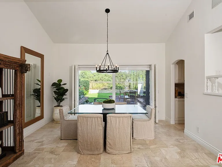 6497 Country Club Dr — Photo 8