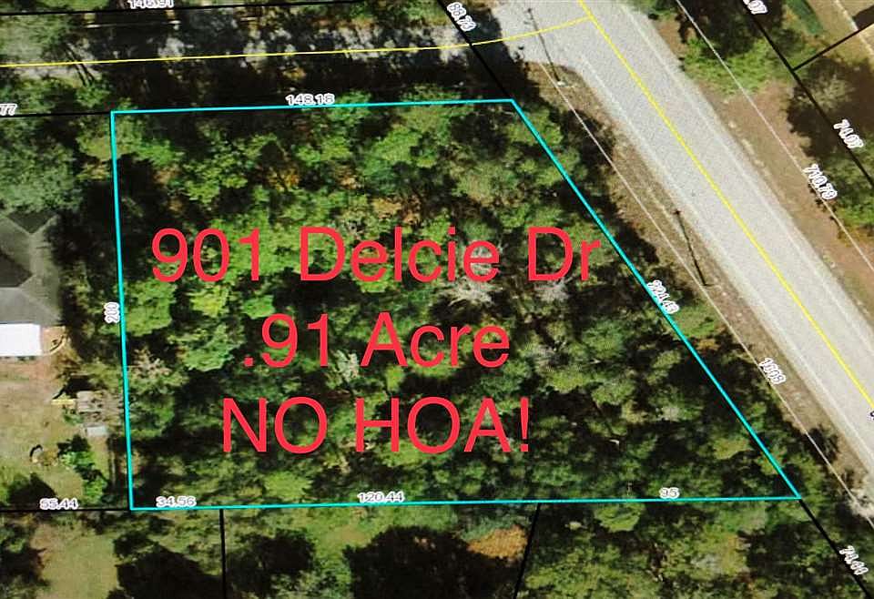 2nd image of 901 Delcie Dr