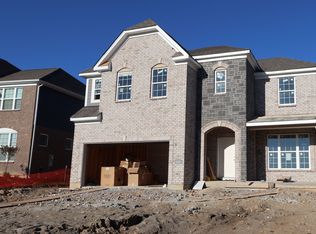 2915 Sky Crossing Dr, Beavercreek, OH 45434