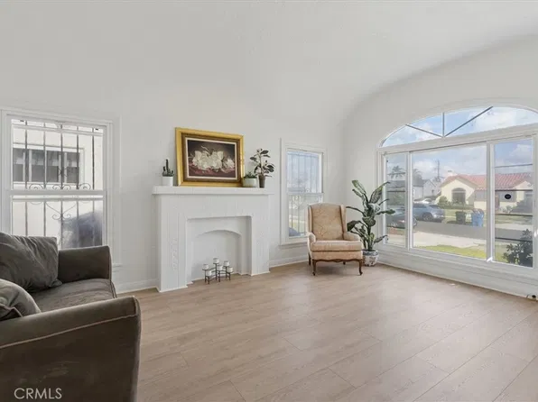 1922 W 84th St, Los Angeles, CA 90047