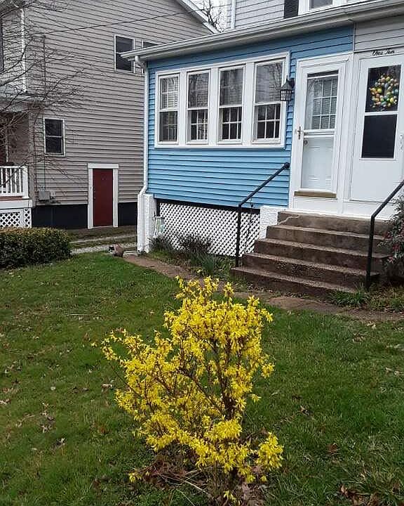 2nd image of 112 Paradise Ave
