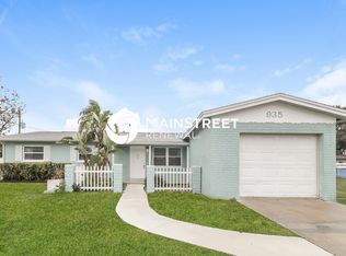 935 S Courtenay Pkwy, Merritt Island, FL 32952