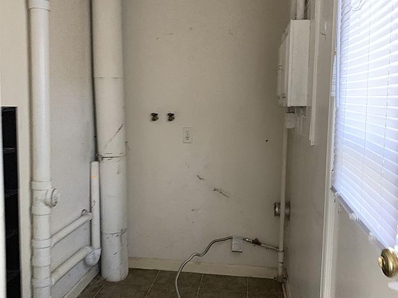 4th image of 2021 Morehouse Ave