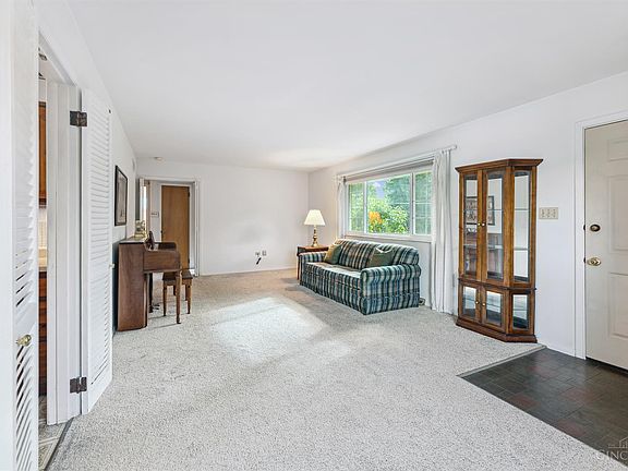 2nd image of 7266 Jamerine Ct