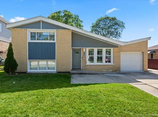 4325 Adeline Dr, Oak Lawn, IL 60453