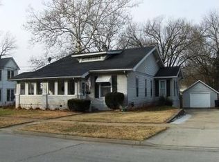 326 S Adams St, Nevada, MO 64772