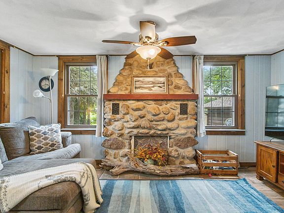5th image of 331 Koshkonong Dr