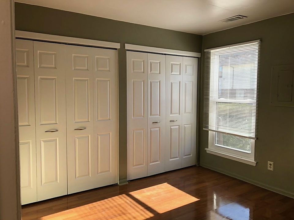 2nd image of 1825 Bridgetown Pike APT 810