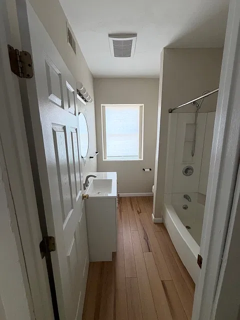 2 bed, $1,595 — Photo 3