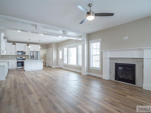 2nd image of 1802 Clarity Ln