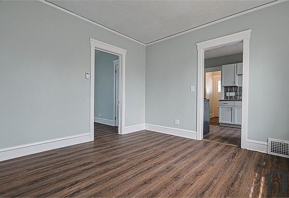 5th image of 8614 Denison Ave #Up