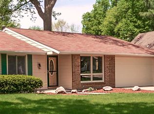 1725 Folsom Ln, Fort Wayne, IN 46815