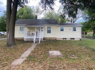 311 E Walnut St, Pacific, MO 63069