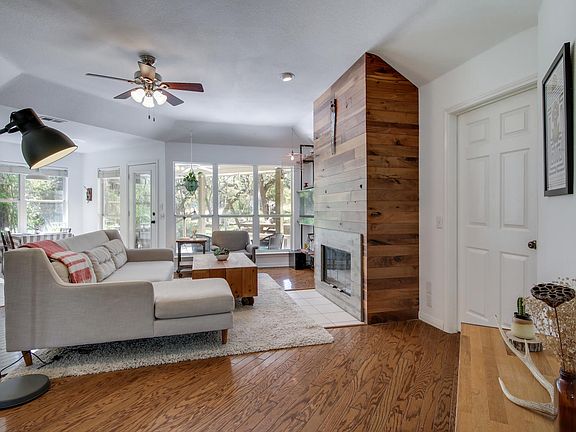 5th image of 11015 S West Oaks