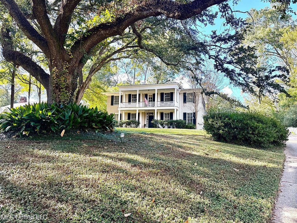 1st image of 209 Glenwood Dr
