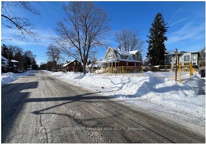 2nd image of 52 Forest Ave