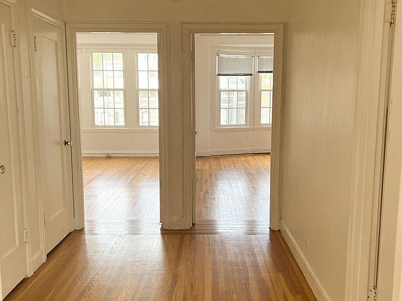5th image of 2055 California St APT 203