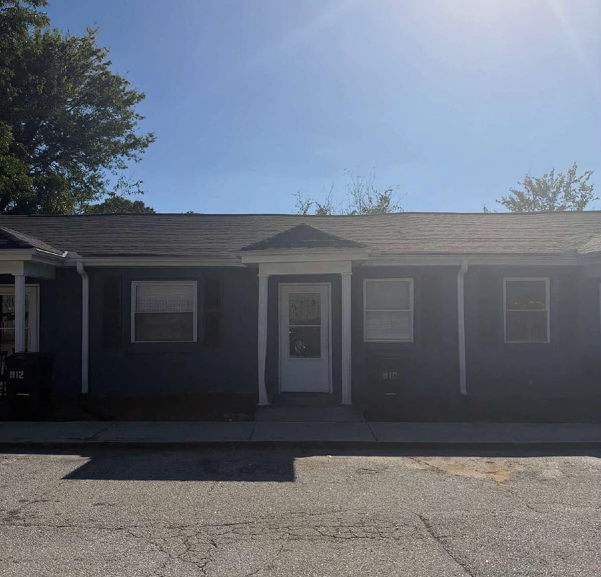 2 bed, 1.0 bath, $780 — Photo 1