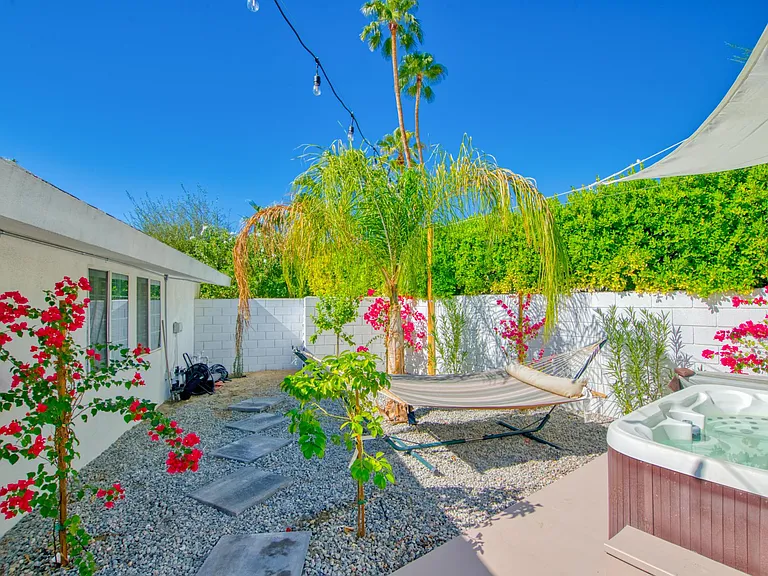 Sandsal Cir — Photo 45