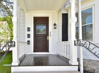 14 Lincoln St #1, Natick, MA 01760