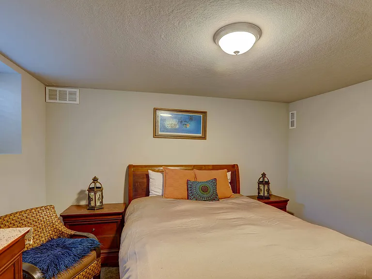 2085 Fenton St #B — Photo 11