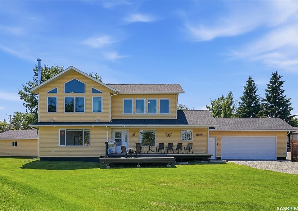 1st image of 4 Marina DRIVE