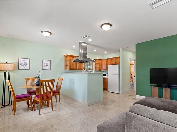 3rd image of 6517 Dimarco Rd #2