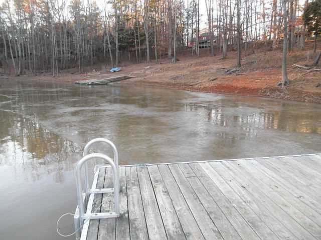 1st image of 11 Oak View Dr