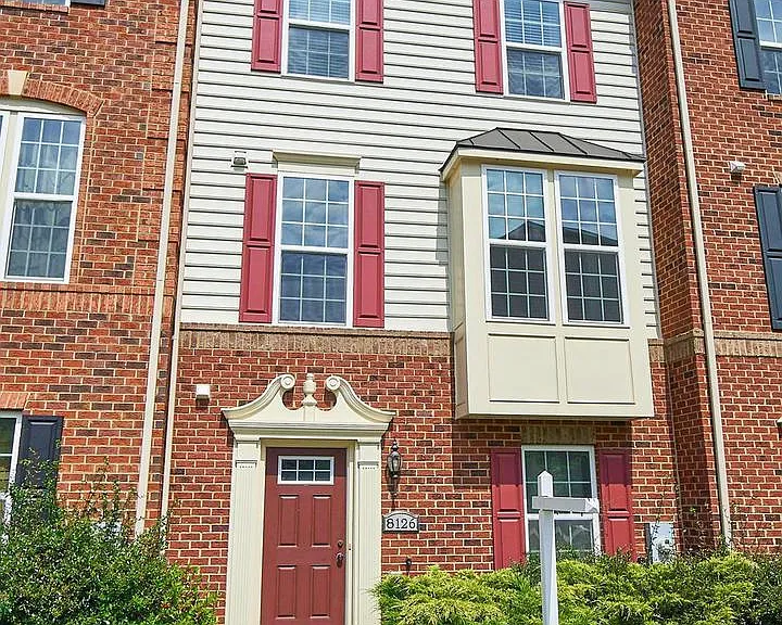 8126 S Channel Dr — Photo 3
