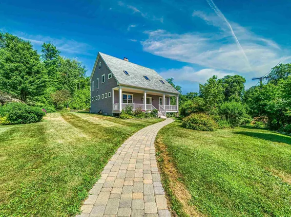 17 Elkins Road, New London, NH 03233