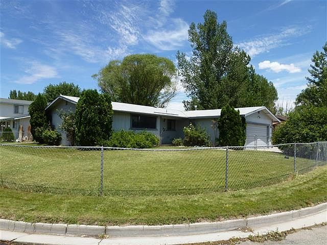 1st image of 404 Barbara Dr