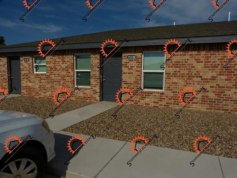 1513 W Llano Estacado — Photo 1