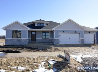 4115 Golden Wheat, Windsor, WI 53598