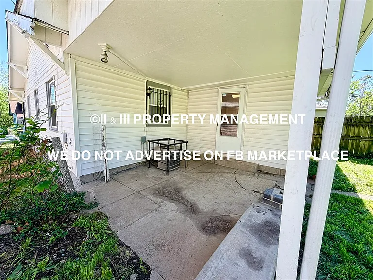 3032 Elmwood Ave — Photo 20
