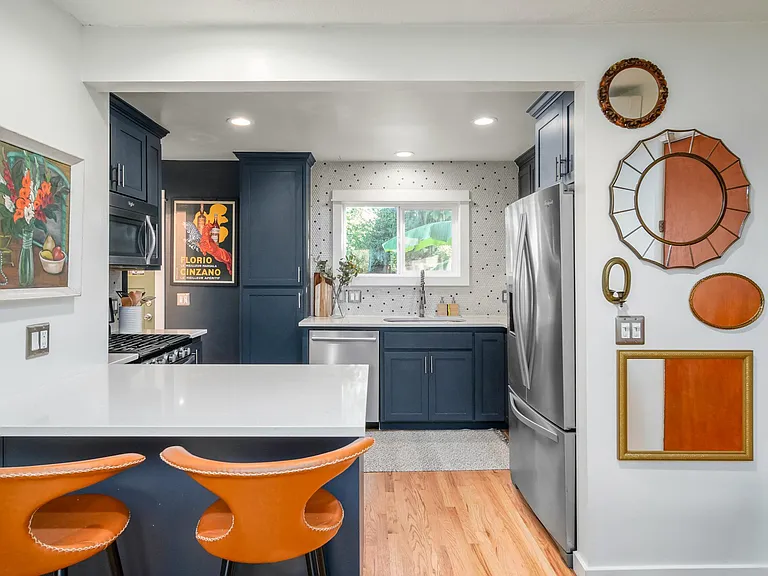 4320 SE Lambert St — Photo 1