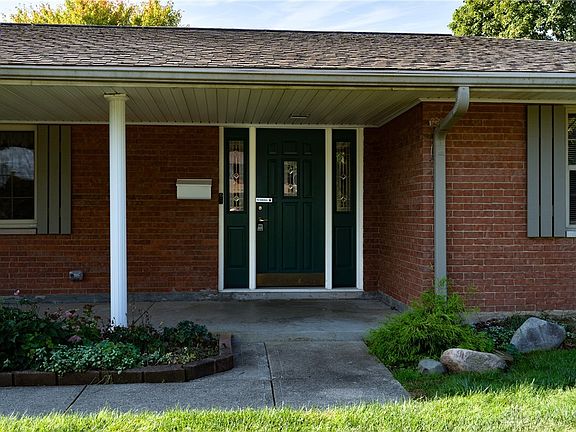 5th image of 1370 Carrilon Woods Dr