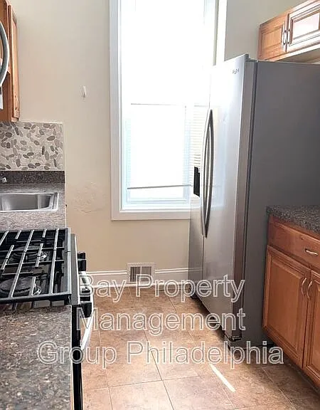 451 W Bringhurst St #1 — Photo 11