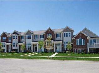 1743 Dogwood Ln, Hanover Park, IL 60133