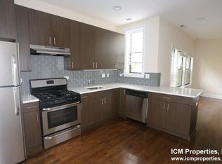 3709 N Wilton Ave #2F, Chicago, IL 60613